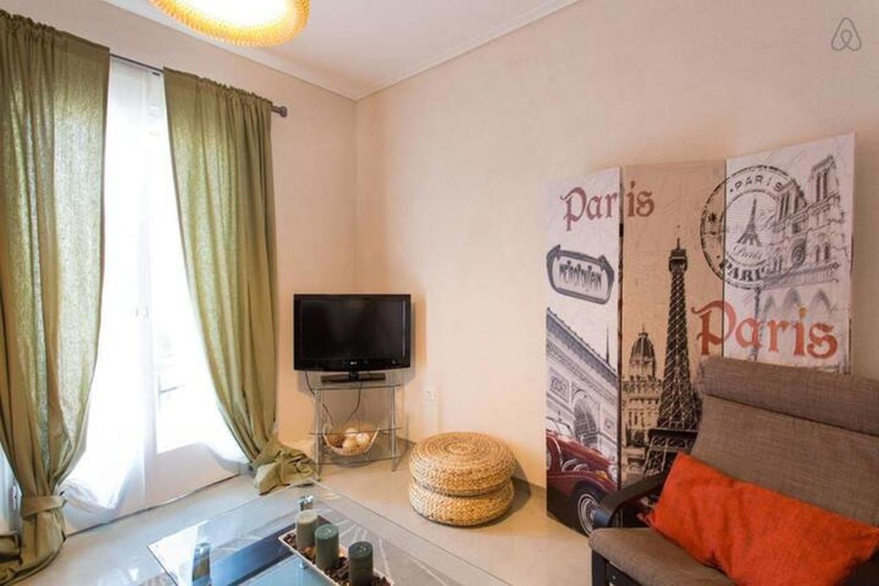 Openair Hot Tub/Big Balcony/Great Boutique Apt أثينا المظهر الخارجي الصورة